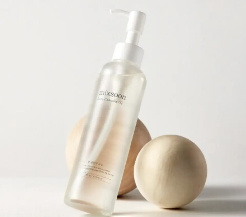 Mixsoon Bean Cleansing Oil 1