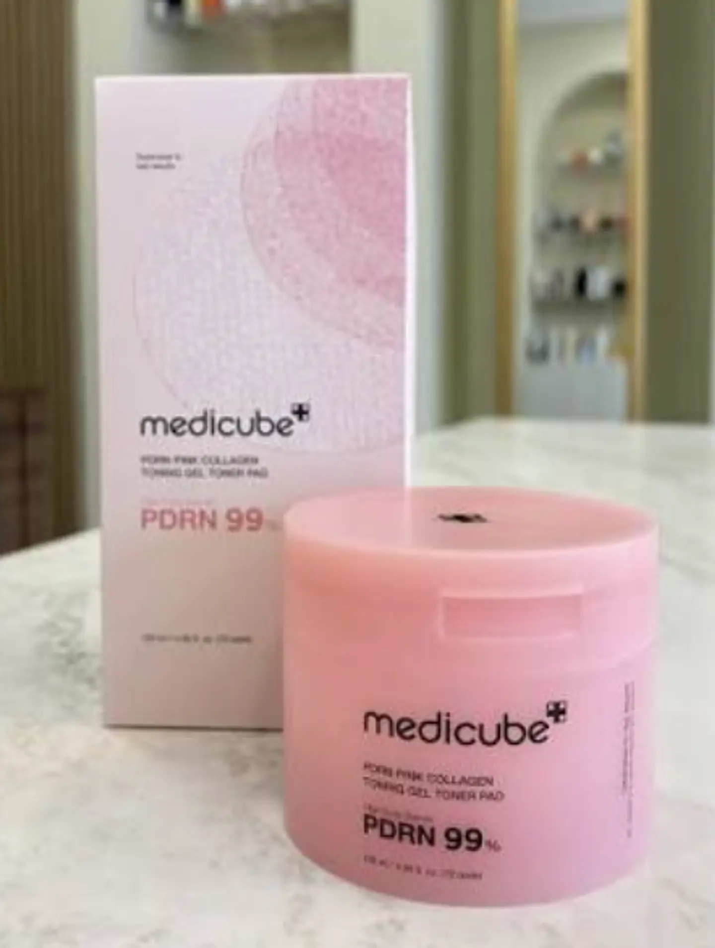 medicube - PDRN Pink Collagen Toning Gel Toner Pad  [70 pads] 2