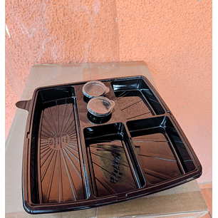 Bandeja Oriental Negra con División  x20 und