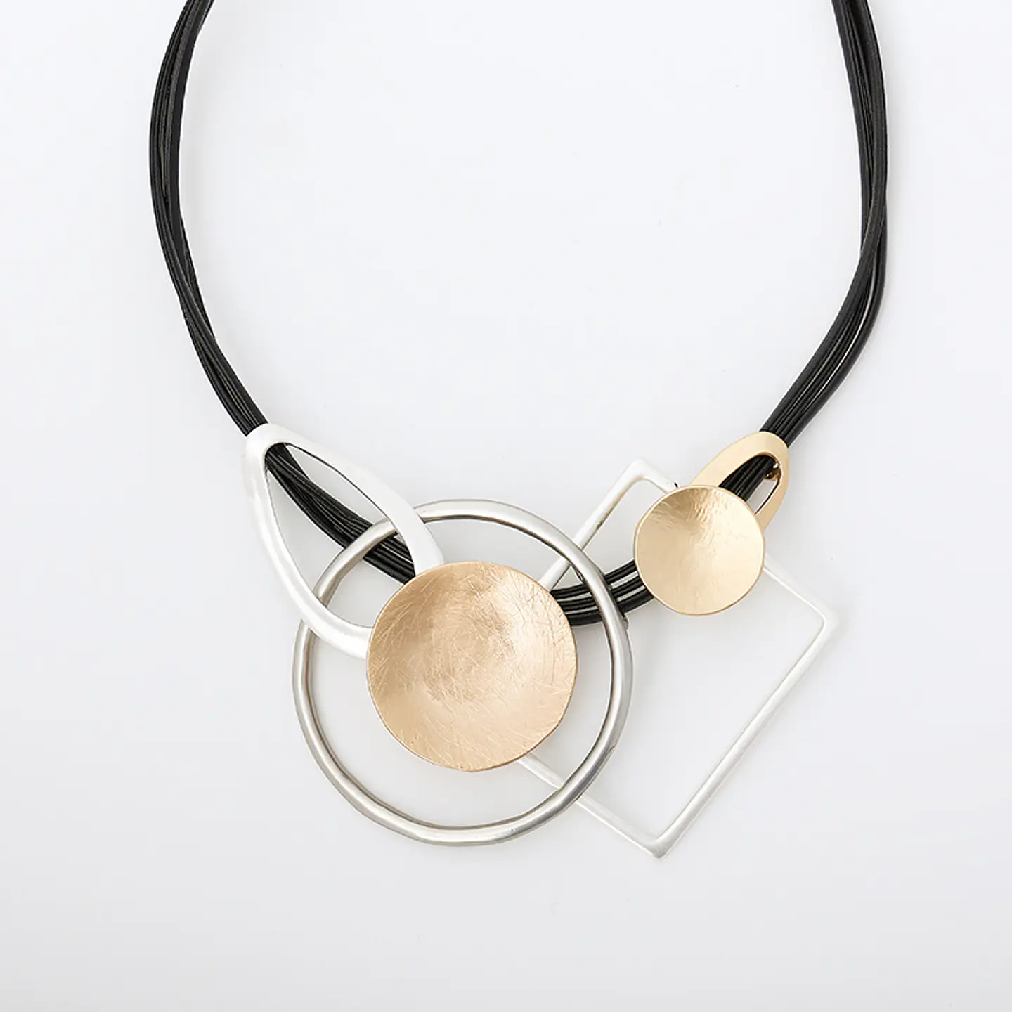 COLLAR 15 1