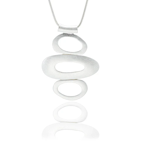 COLLAR 18