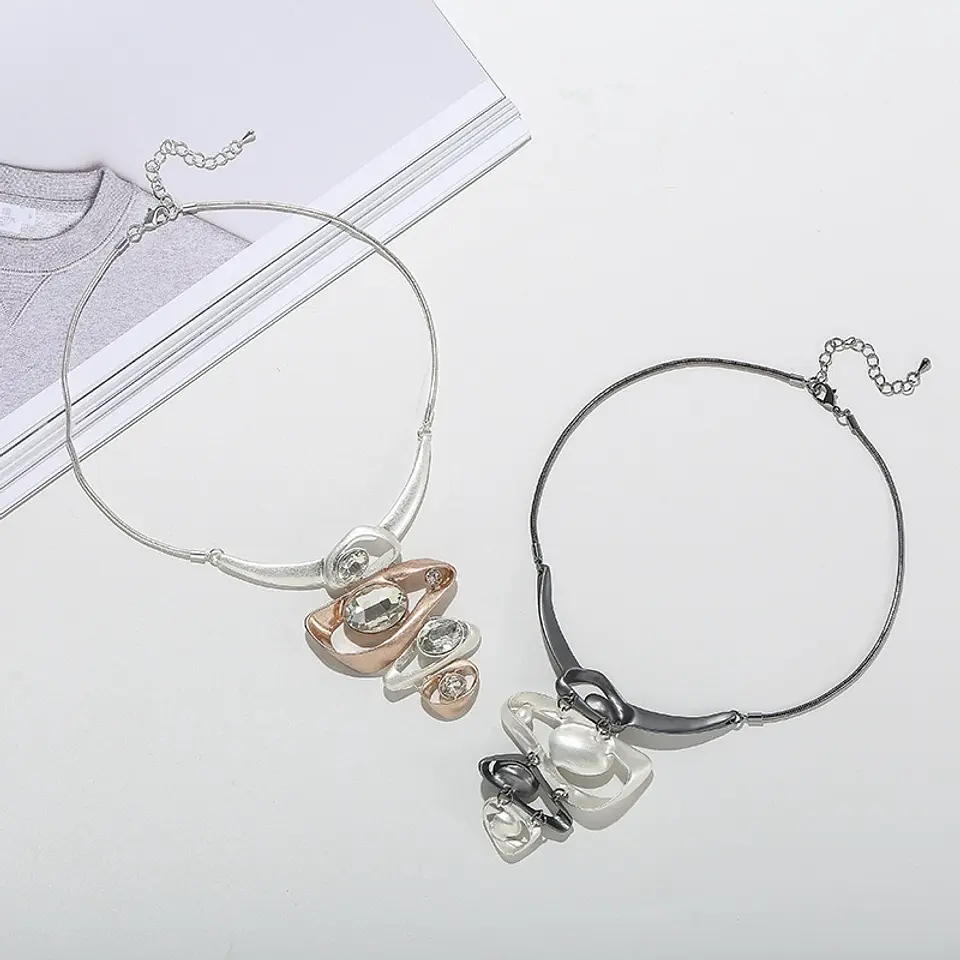 COLLAR 19 3
