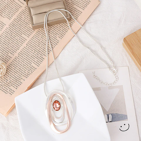 COLLAR 131