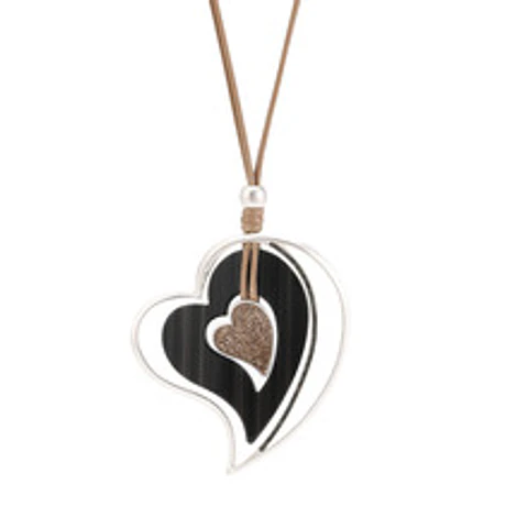 COLLAR 134