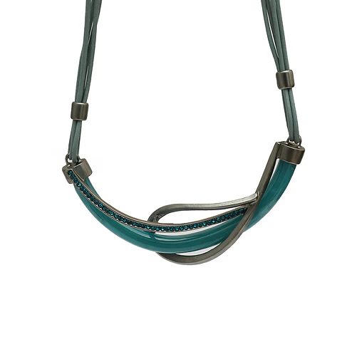 COLLAR 138