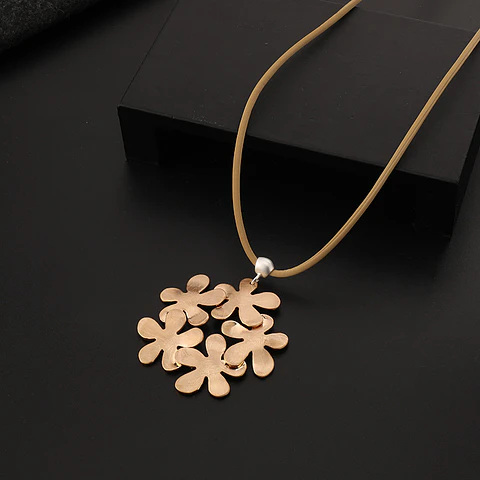 COLLAR 144