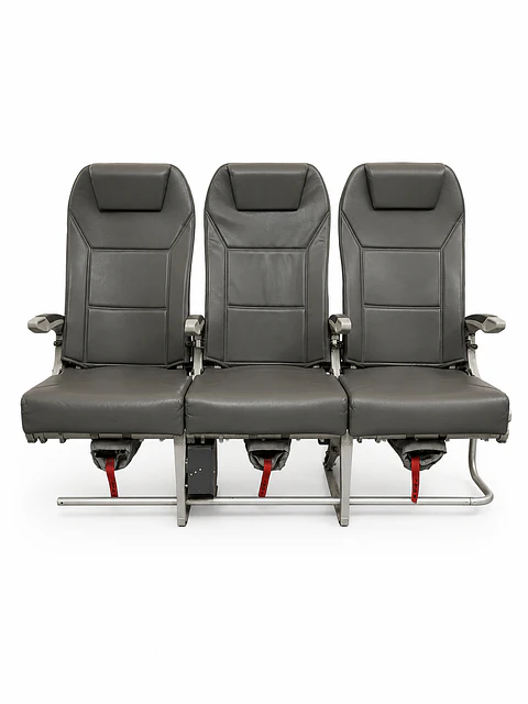 Sky Airlines Fila Triple