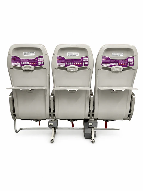 Sky Airlines Fila Triple
