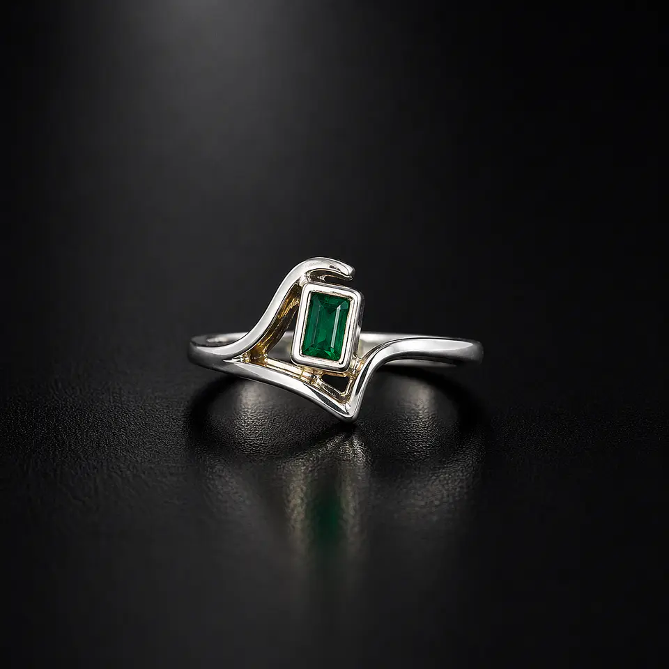 Anillo en plata con esmeraldas 1