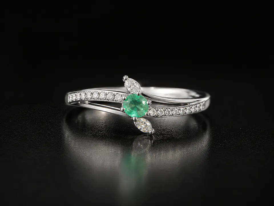 Anillo en plata con esmeraldas 1