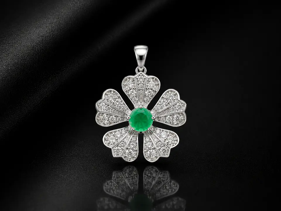 Dije en plata con esmeralda 1