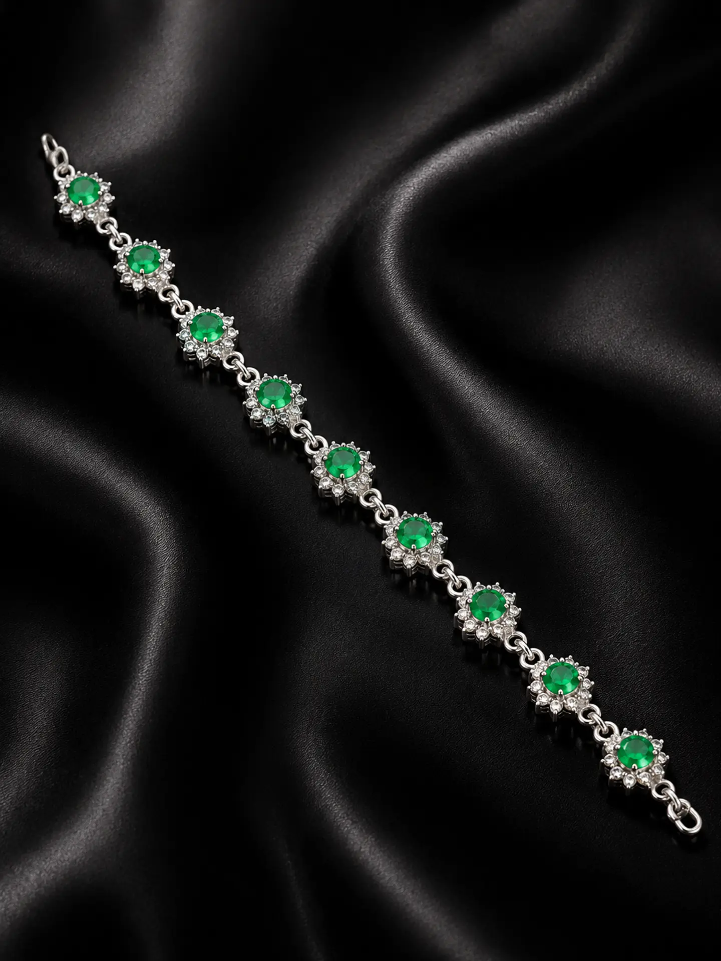 Pulsera en plata con esmeraldas 1