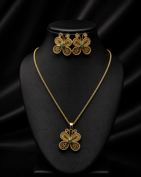 Aretes en filigrana con murralla
