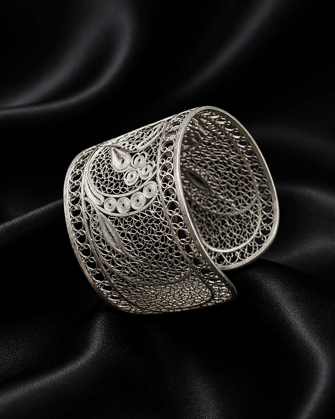 Brazalete en filigrana con plata 
