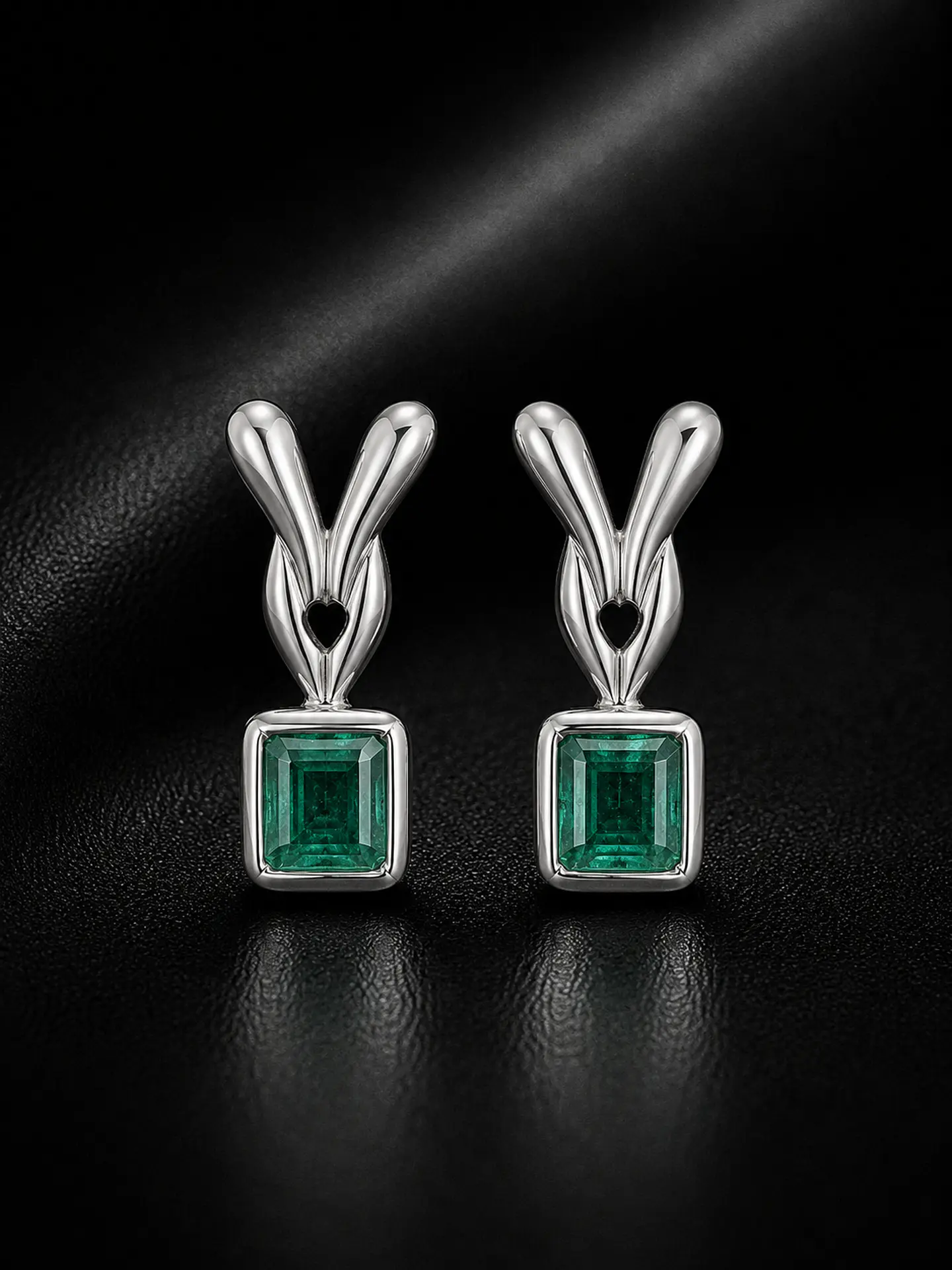Aretes en plata con esmeralda 1