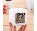 Reloj Despertador Cubo con Luz LED Colores Digital