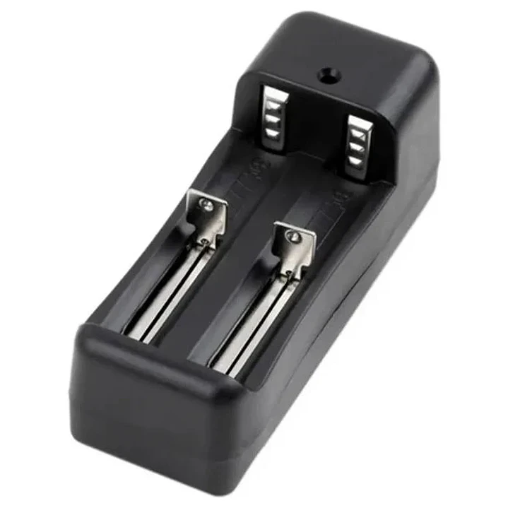 CARGADOR UNIVERSAL PARA 2 BATERIAS 18650 - 6340 -18500 1