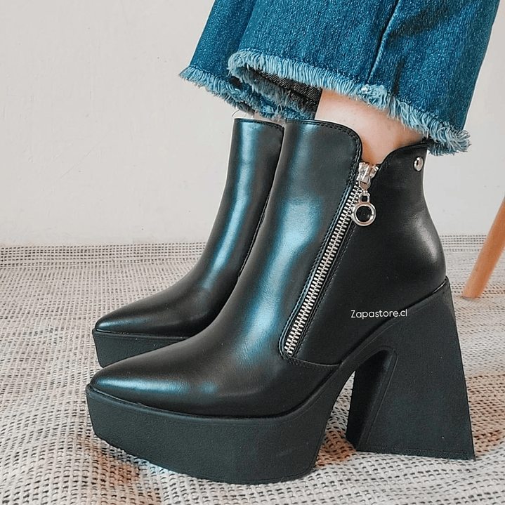 Botín Liz Cierres 3