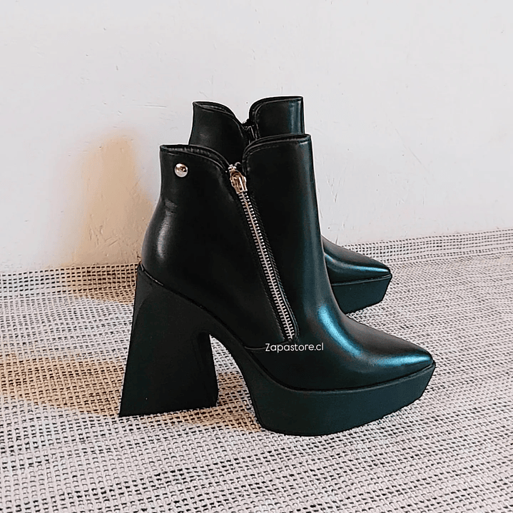 Botín Liz Cierres 6