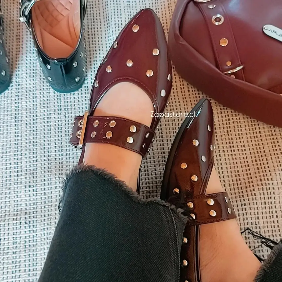 Bellerina tachas Burdeo 6