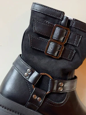 Botin biker negro