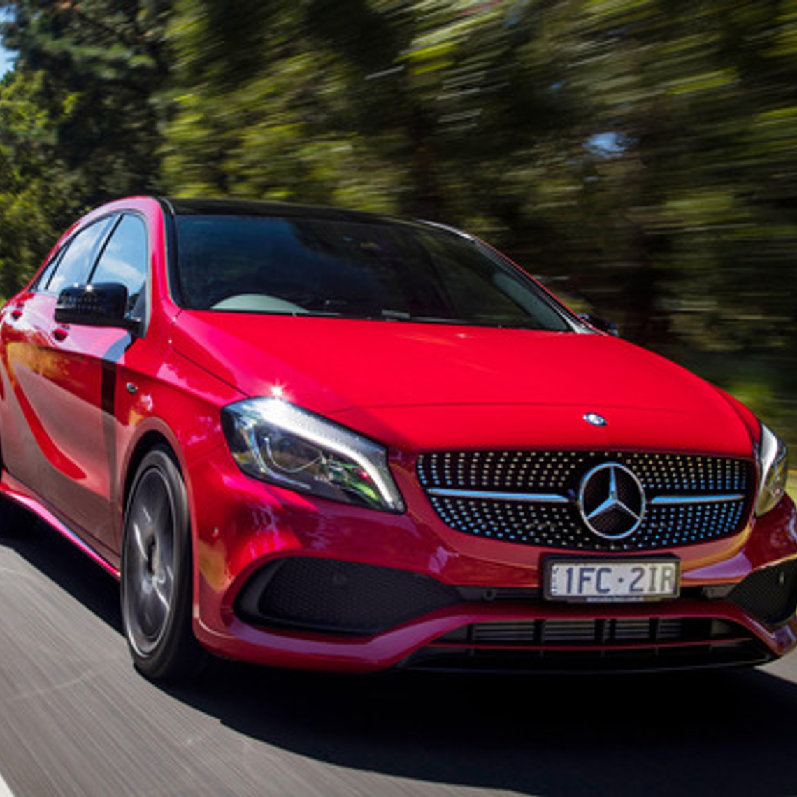 Discos De Frenos Traseros Gtx Mercedes Benz Cla 200 2013 + 3