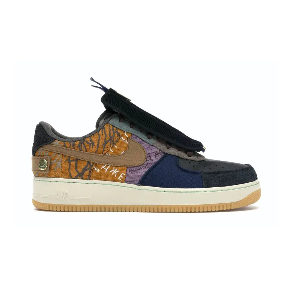 NIKE AIR FORCE 1 x TRAVIS SCOTT CACTUS JACK