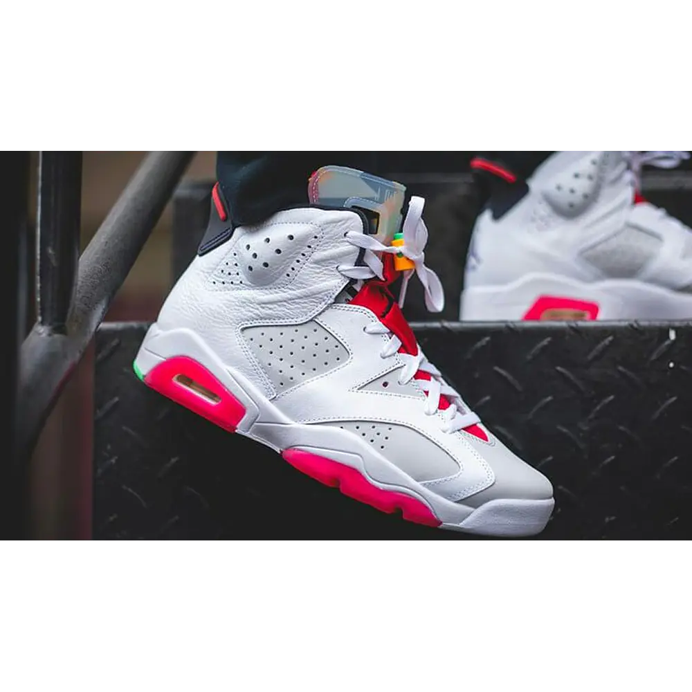 JORDAN RETRO 6 HARE