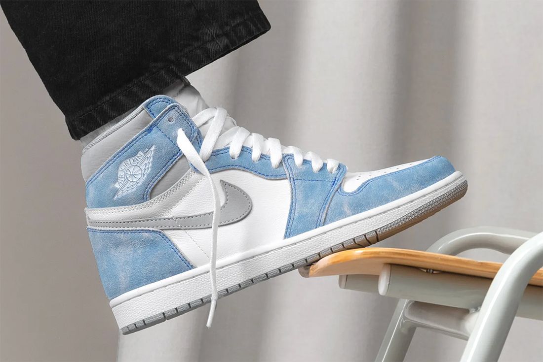 JORDAN RETRO 1 HYPER ROYAL