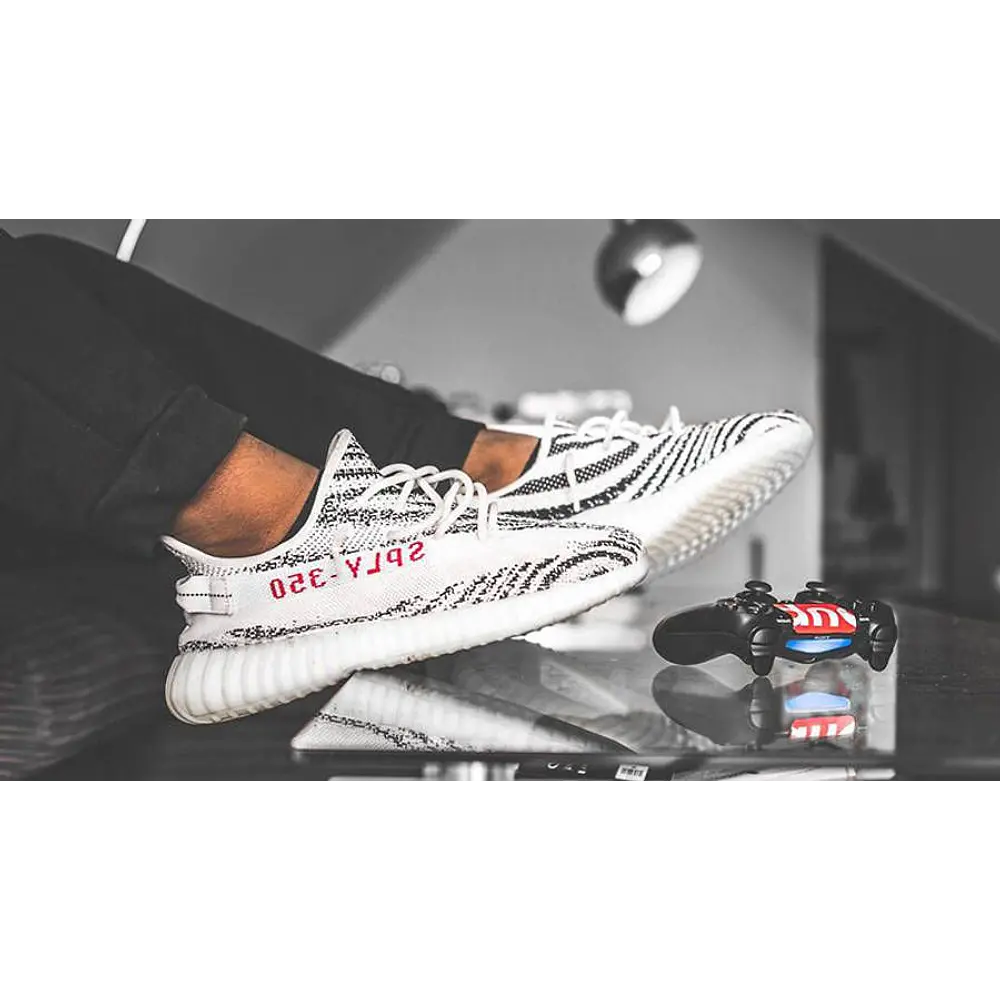 ADIDAS YEEZY BOOST 350 V2 ZEBRA