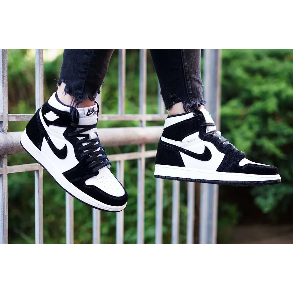 JORDAN RETRO 1 PANDA