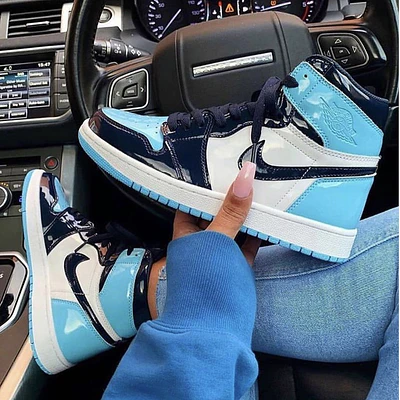JORDAN RETRO 1 UNC PATENT