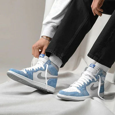 JORDAN RETRO 1 HYPER ROYAL