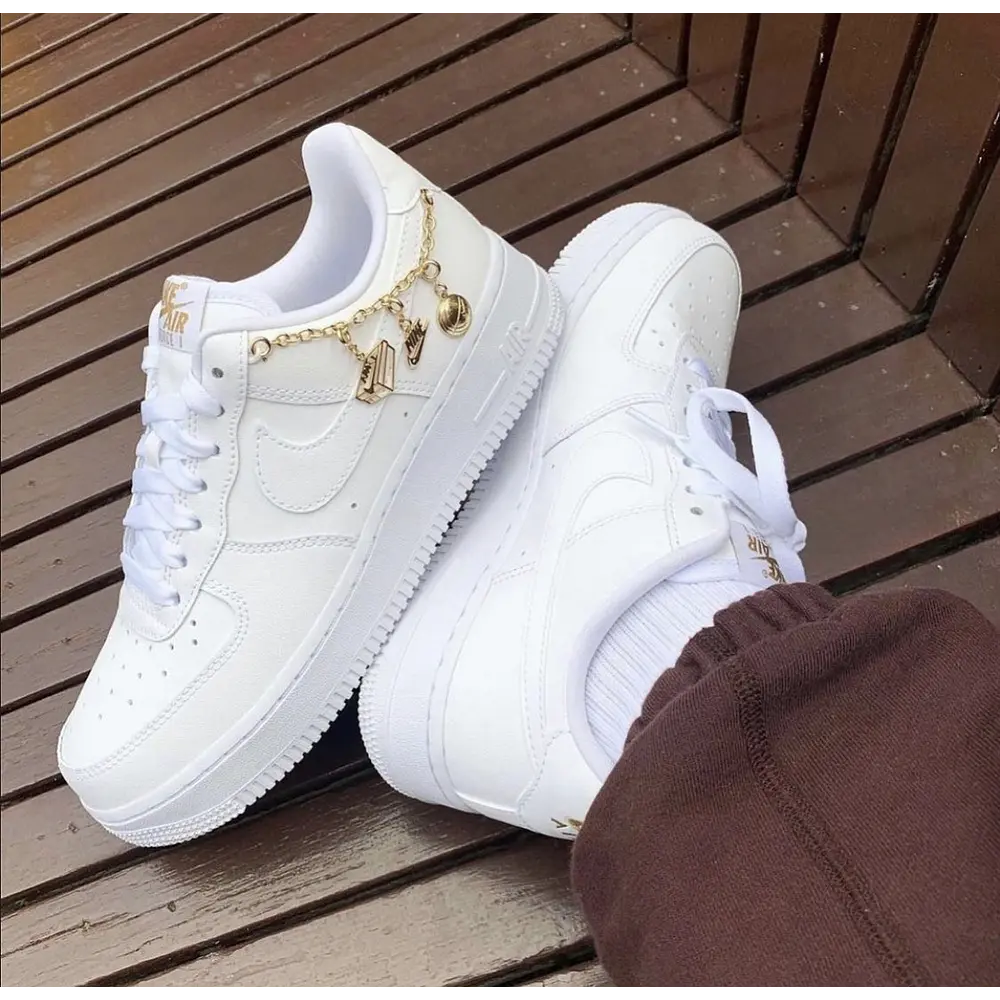 NIKE AIR FORCE 1 LUCKY CHARMS WHITE