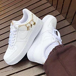 NIKE AIR FORCE 1 LUCKY CHARMS WHITE