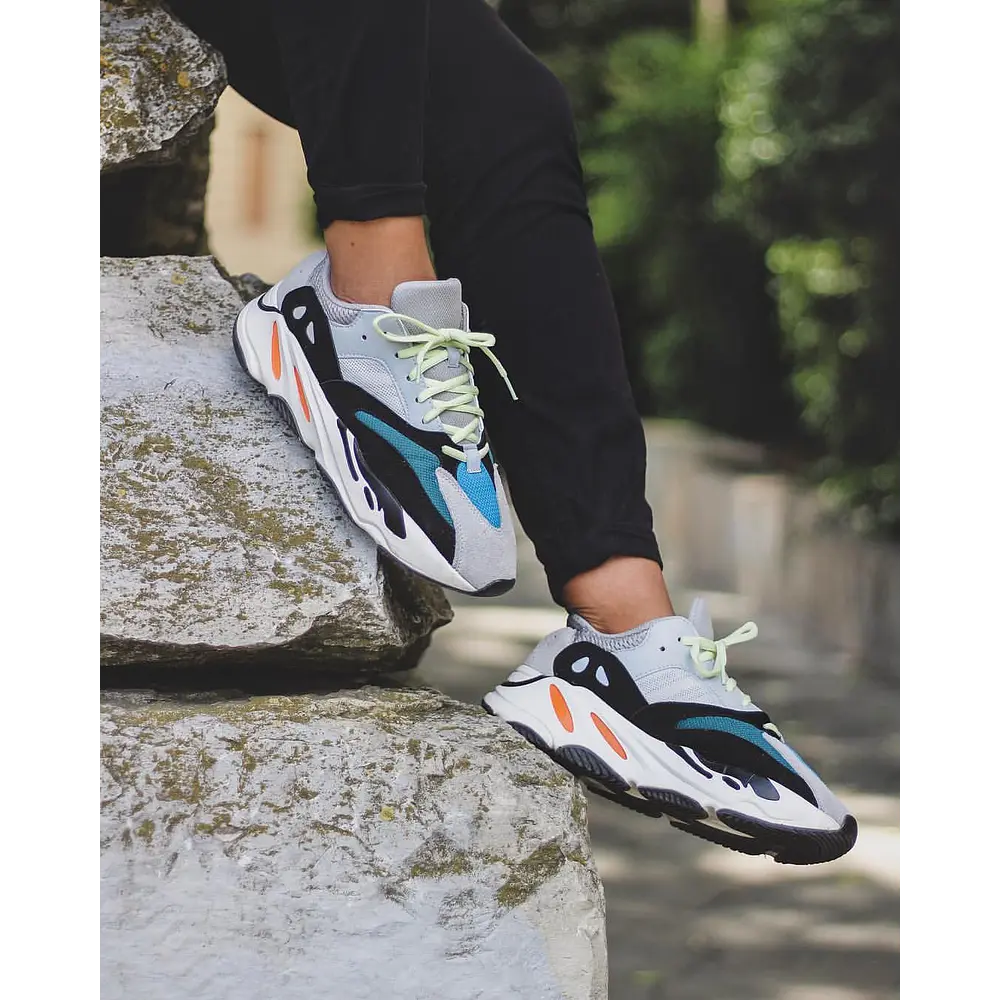 ADIDAS YEEZY BOOST 700 WAVE