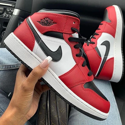 JORDAN RETRO 1 MID CHICAGO TOE