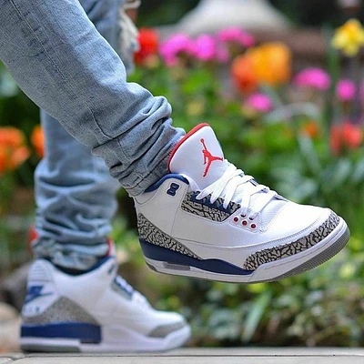 JORDAN RETRO 3 “TRUE BLUE”