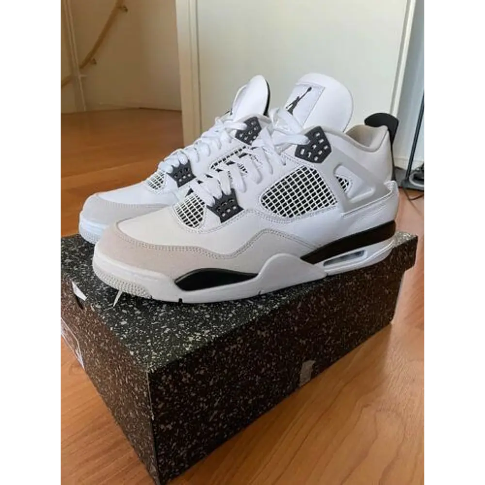 NIKE AIR JORDAN 4 RETRO MILITARY BLACK
