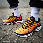 NIKE AIR MAX PLUS TN FIRE
