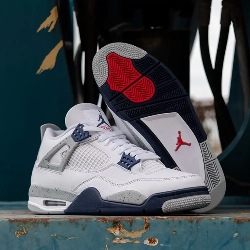 AIR JORDAN RETRO 4 MIDNIGHT NAVY