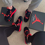 RETRO 4 THUNDER RED