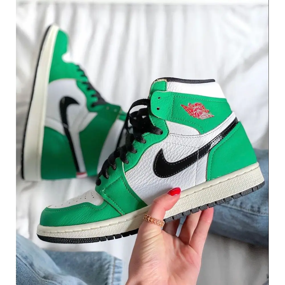JORDAN RETRO 1 LUCKY GREEN
