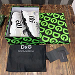 DOLCE GABANNA WHITE AND BLACK