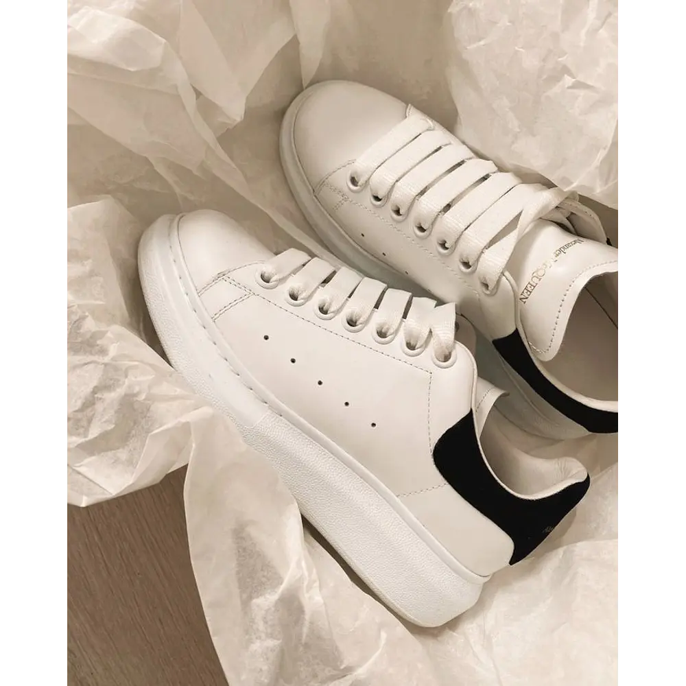 ALEXANDER MCQUEEN BLACK AND WHITE