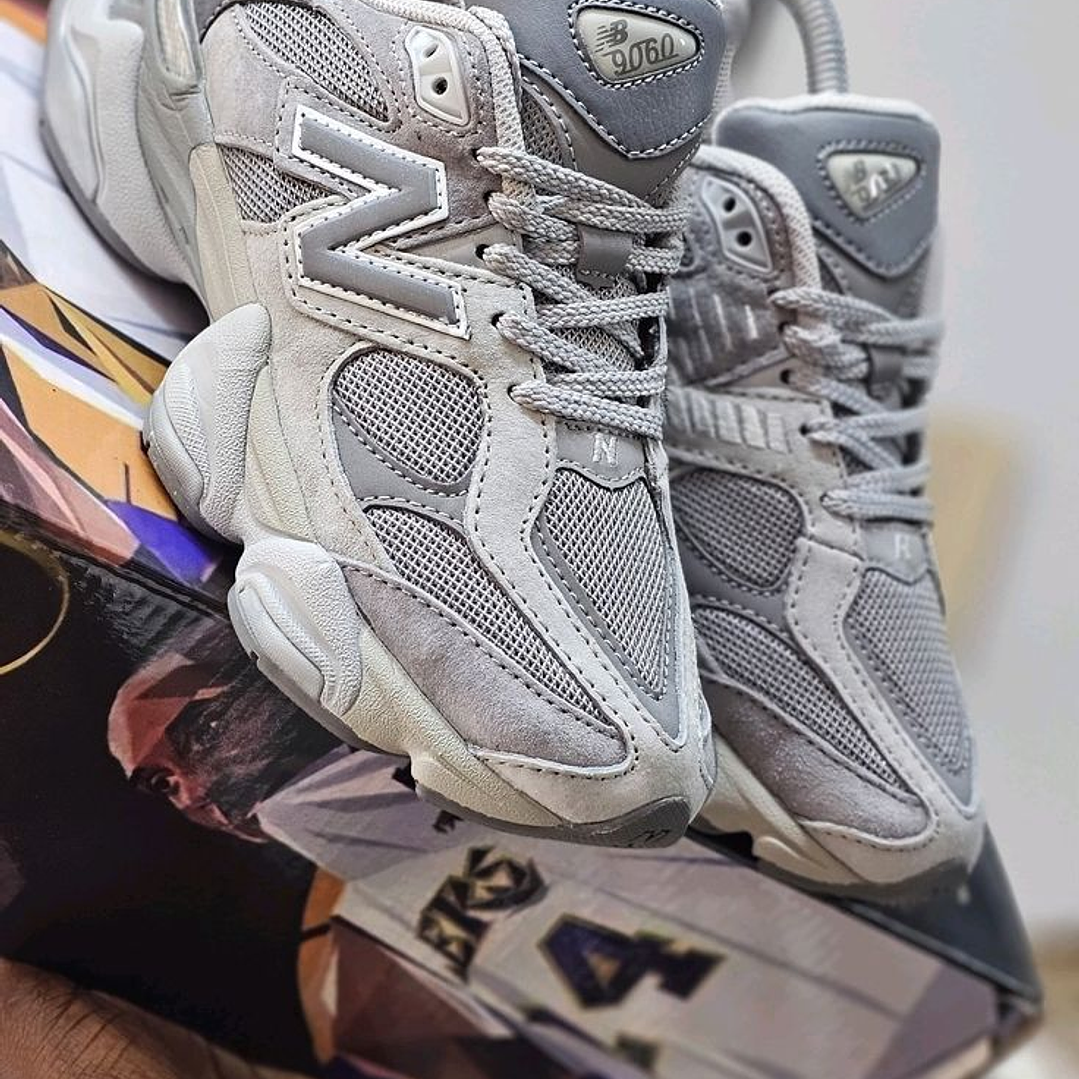 NEW BALANCE 9060 