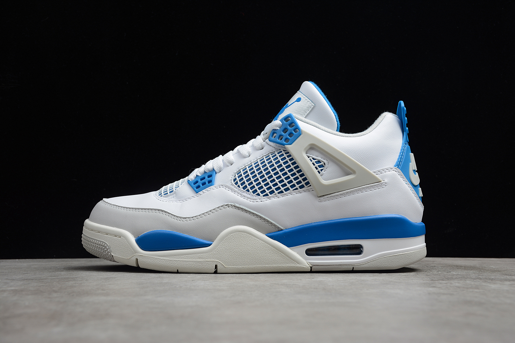 Jordan Retro 4 Military Blue
