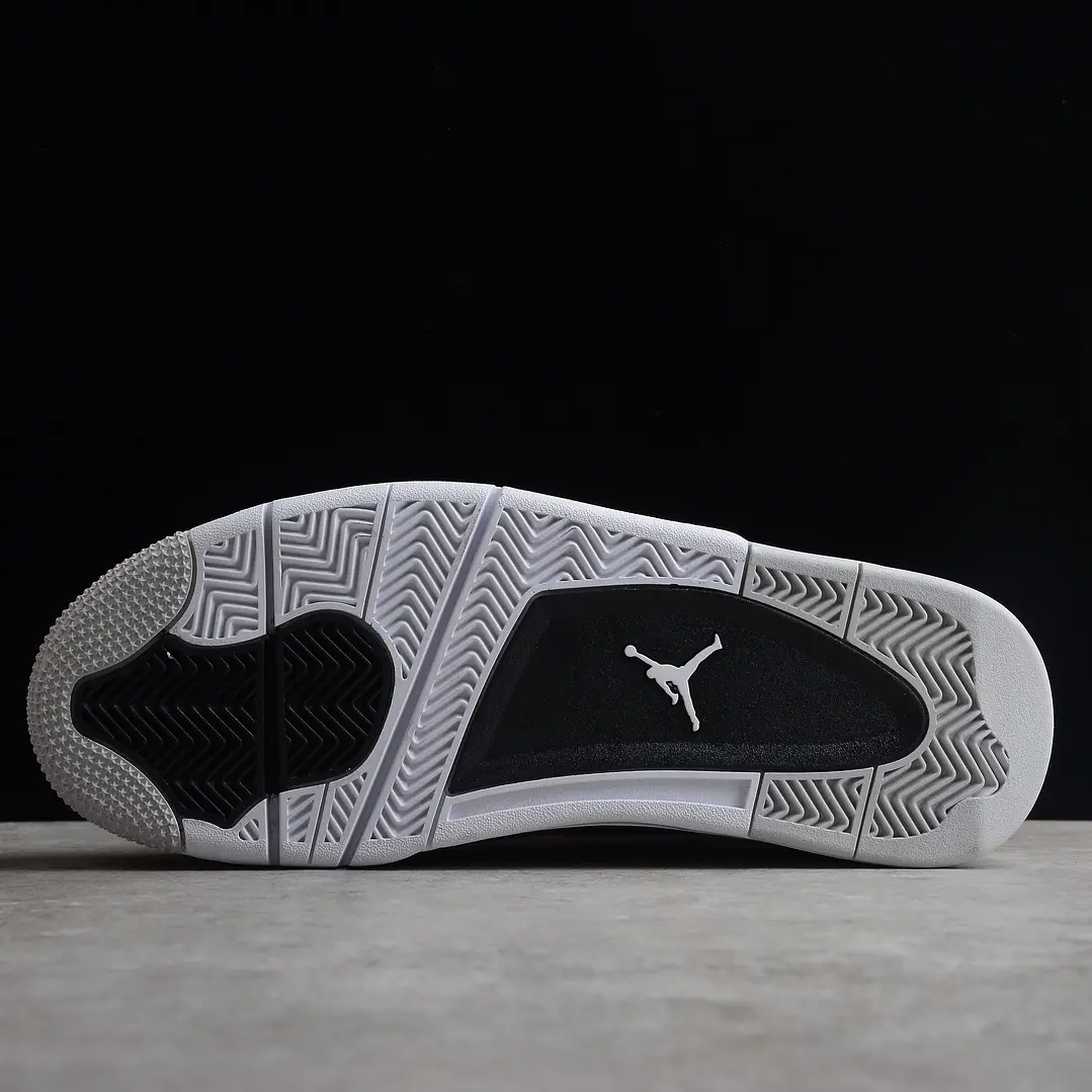Jordan Retro 4 Military Black- Envío Rapido 3