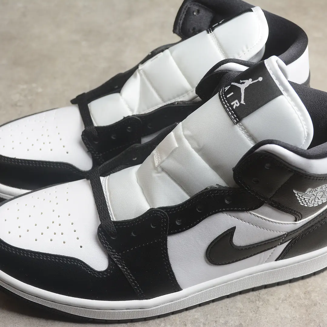 Jordan 1 Mid Panda 4