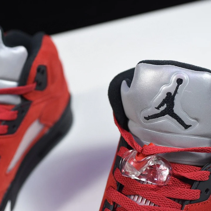 Jordan Retro 5 Toro Bravo-Envío Rapido 4